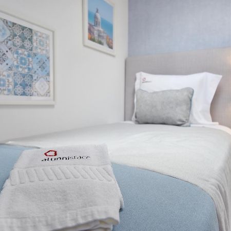 Alunni Stacc Guesthouse Lisbon Exterior photo